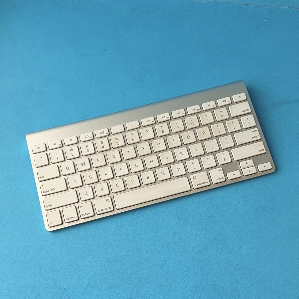 Wireless Apple Keyboard